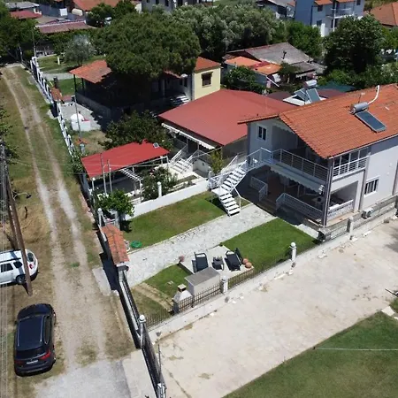 οn The Wave, 2 Studios,1 Apartment *