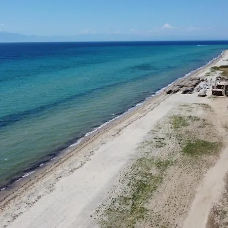 οn The Wave, 2 Studios,1 Apartment Nea Kallikrateia