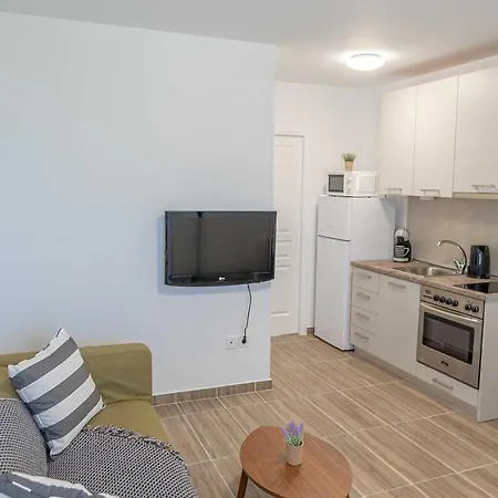 οn The Wave, 2 Studios,1 Apartment Nea Kallikrateia