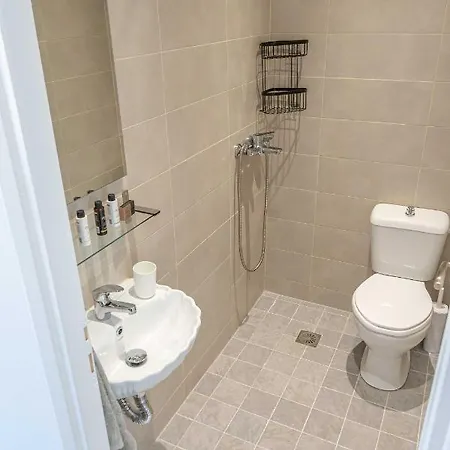 οn The Wave, 2 Studios,1 Apartment *